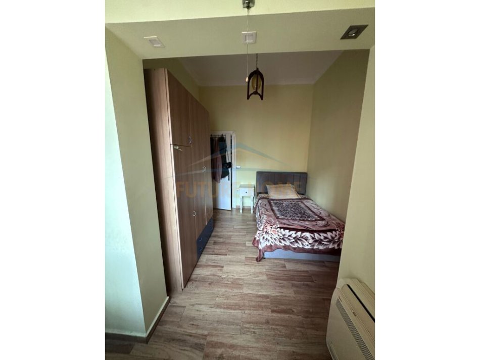 Tirane, jepet me qera apartament 3+1+Ballkon Kati 2, 109 m² 800 € (DON BOSKO)