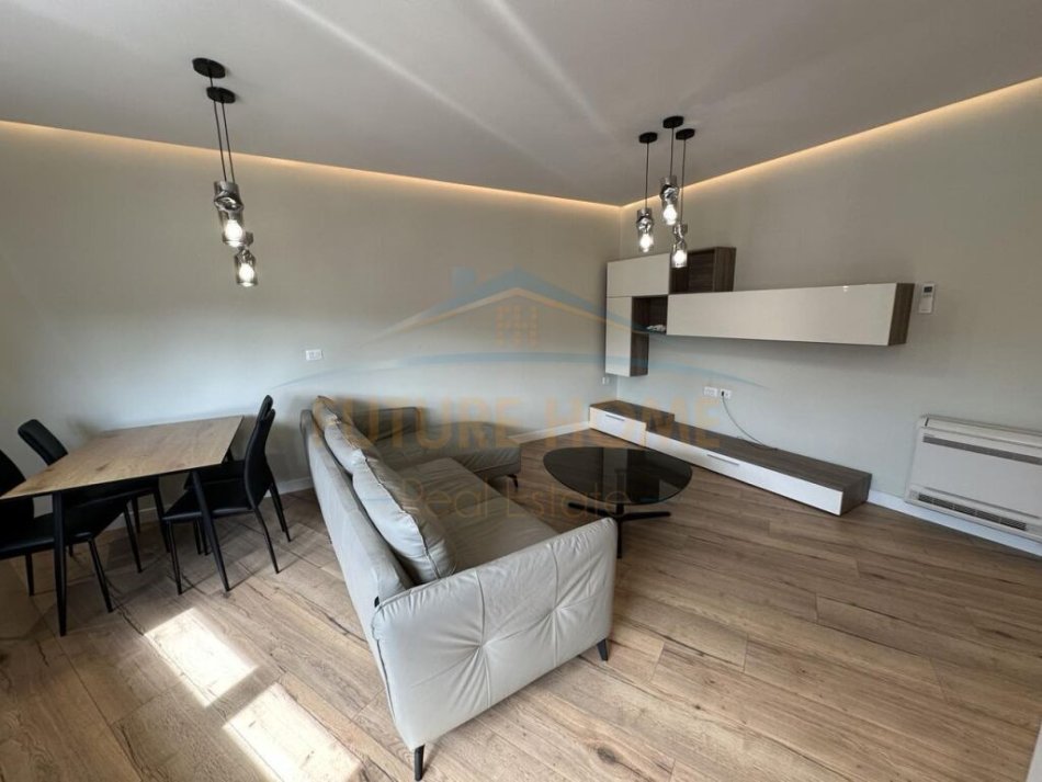 Shqiperi, jepet me qera apartament 1+1+Aneks+Ballkon Kati 7, 64 m² 450 € 