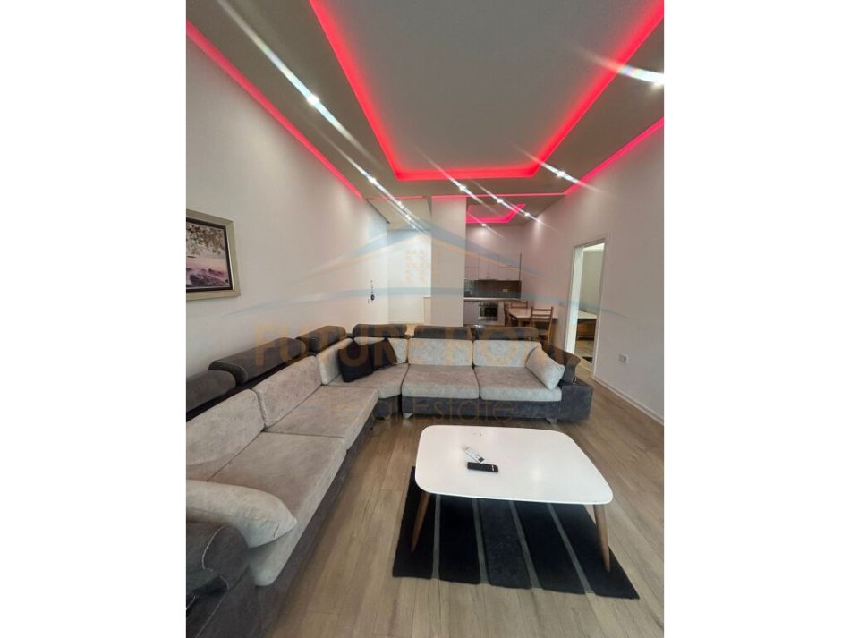 ALF44633 Tirane, jepet me qera apartament 2+1+2 Kati 0, 121 m² 750 € (Liqeni i thate)
