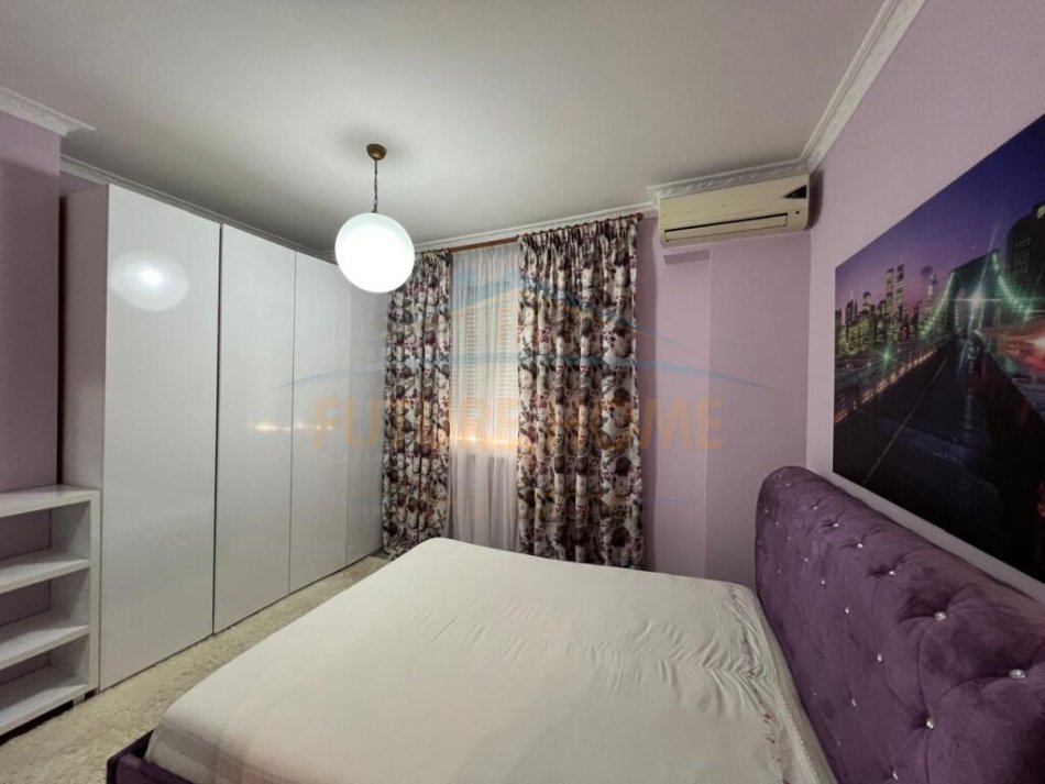 Tirane, jepet me qera apartament 2+1 Kati 8, 120 m² 550 € (UNAZA RE)
