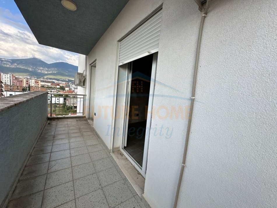 Tirane, shitet apartament 4+1+Aneks+Ballkon Kati 7, 153 m² 260.000 € (Ali Demi)