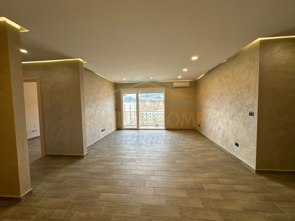 Tirane, shitet apartament 4+1+Aneks+Ballkon Kati 7, 153 m² 260.000 € (Ali Demi)