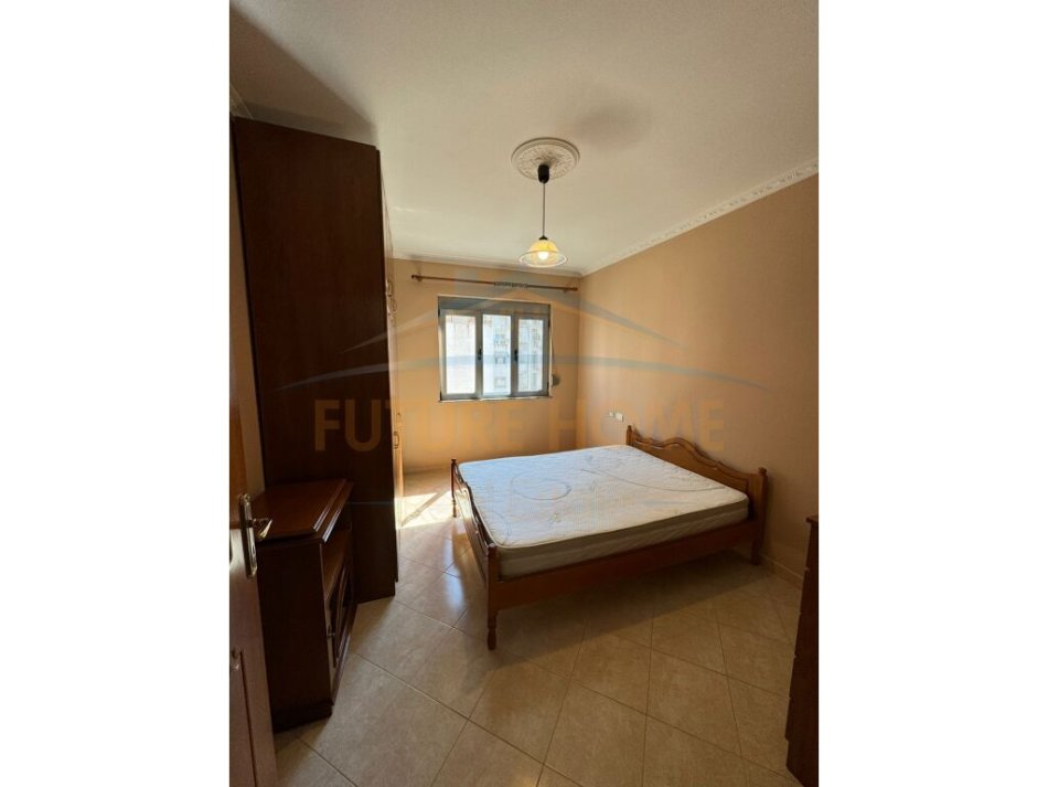 Tirane, jepet me qera apartament 2+1+Ballkon Kati 7, 92 m² 450 € (Grand Bohem Unaza e Re)