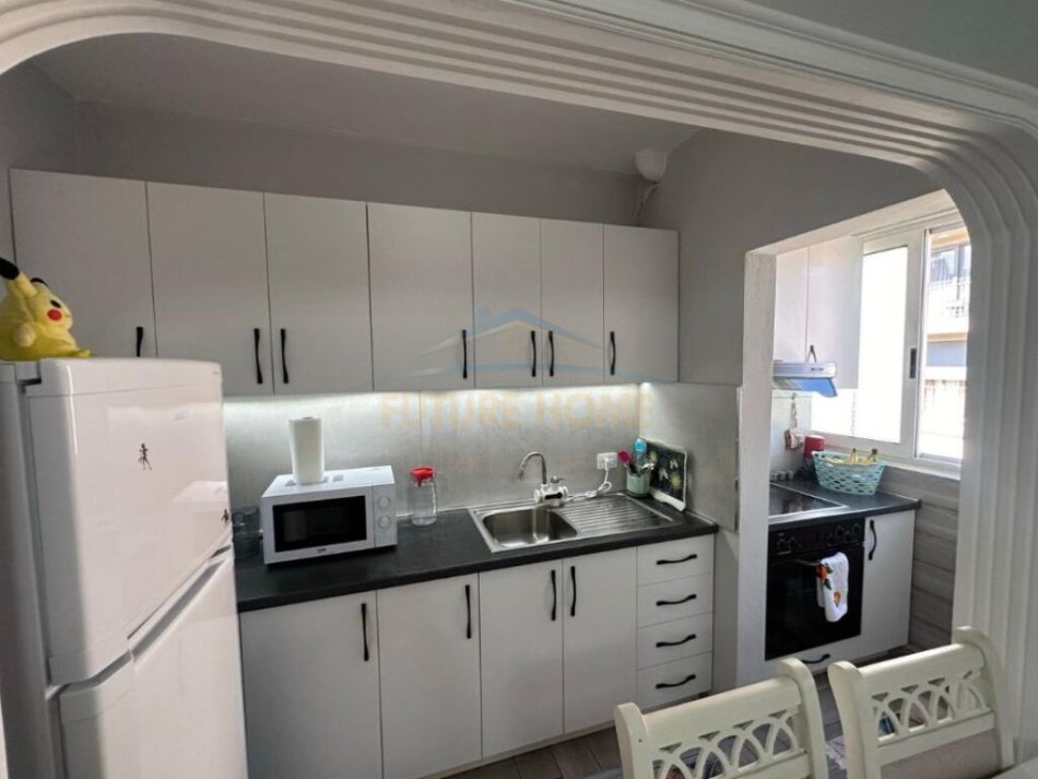 Tirane, shitet apartament 2+1 Kati 5, 85 m² 107.000 € (prane Xhamise Xhurra AREA44681)
