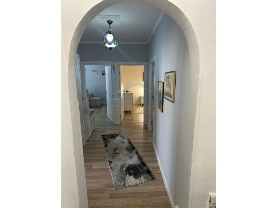 Tirane, shitet apartament 2+1+Aneks+Ballkon Kati 5, 73 m² 97.000 € (Xhamia Xhura)