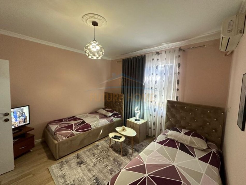 Tirane, shitet apartament 2+1 Kati 5, 85 m² 107.000 € (prane Xhamise Xhurra AREA44681)