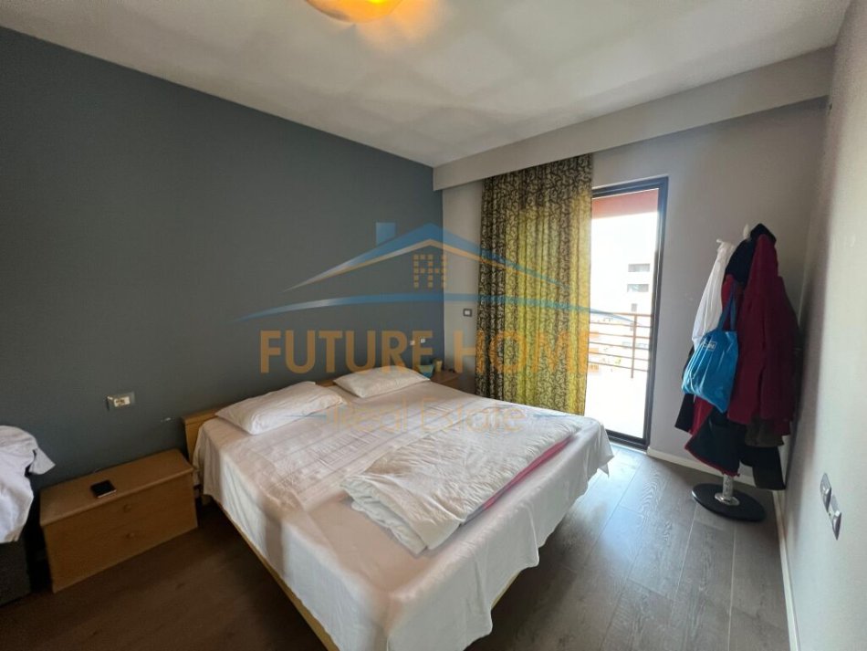 Tirane, shitet apartament 3+1+Ballkon Kati 8, 125 m² 179.000 € (Yzberisht)