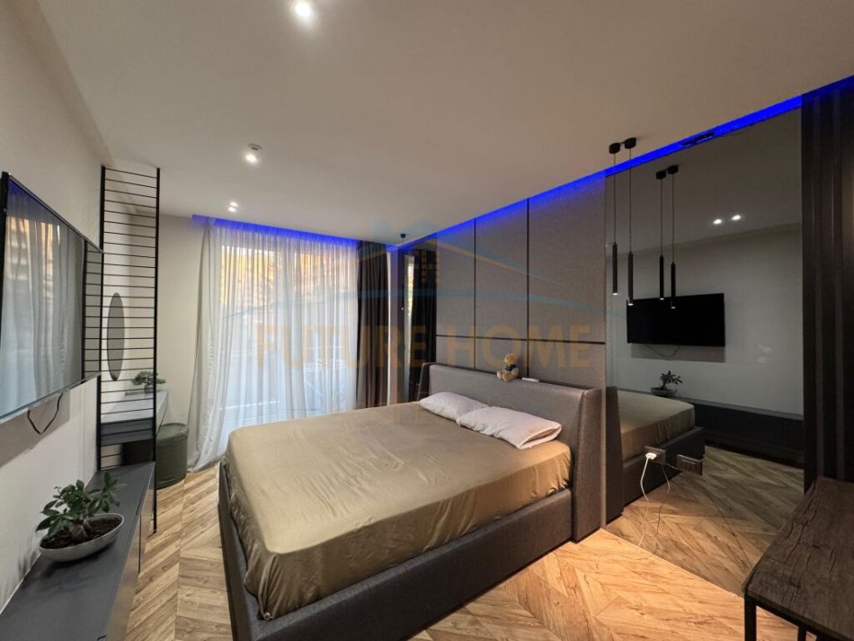 Tirane, shes 2+1+Ballkon Kati 1, 109 m² 205.000 € (Fusha e Aviacionit)