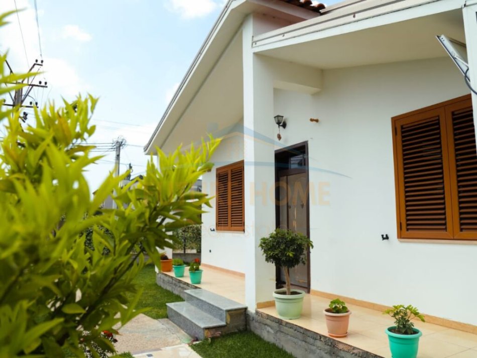 Durres, shitet shtepi 2+1 Kati 0, 79 m² 120.000 € (Sukth, Durres)