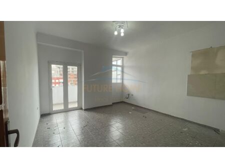 Tirane, shitet apartament 2+1+Ballkon Kati 6, 88 m² 126.000 € (Rruga Bardhyl, Tiranë AREA44721)