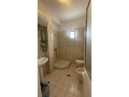 Tirane, shitet apartament 2+1+Ballkon Kati 6, 88 m² 126.000 € (Rruga Bardhyl, Tiranë AREA44721)