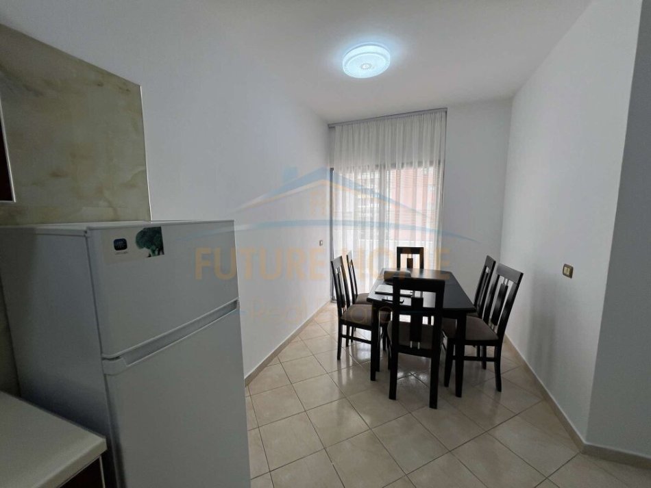 Tirane, shitet apartament 2+1 Kati 3, 105 m² 136.500 € (UNAZA E RE)