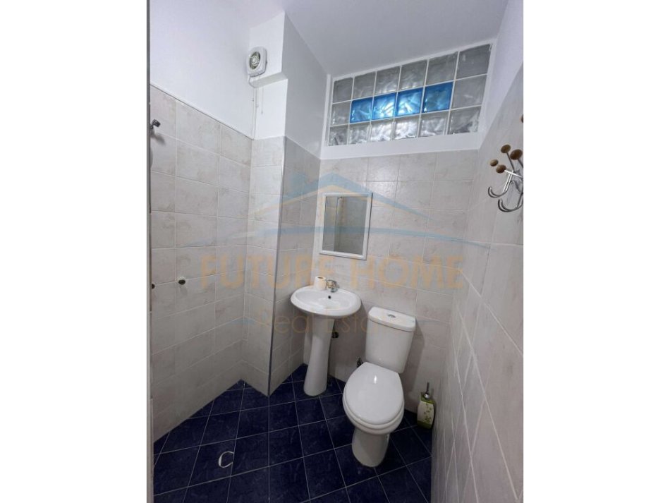 Tirane, shitet apartament 2+1+Aneks+Ballkon Kati 3, 105 m² 131.000 € (astir)