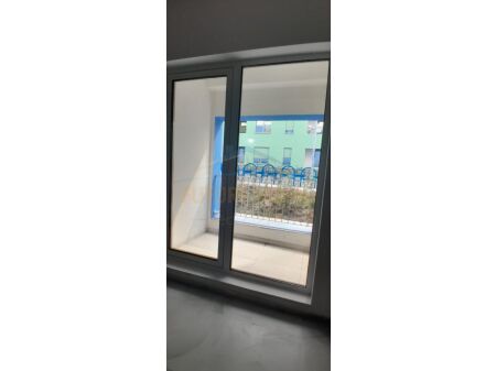 Tirane, jepet me qera ambjent biznesi Kati 0, 400 m² 4.000 € (Rezidenca Kaimi, Ali Demi, Tirane AREA44724)