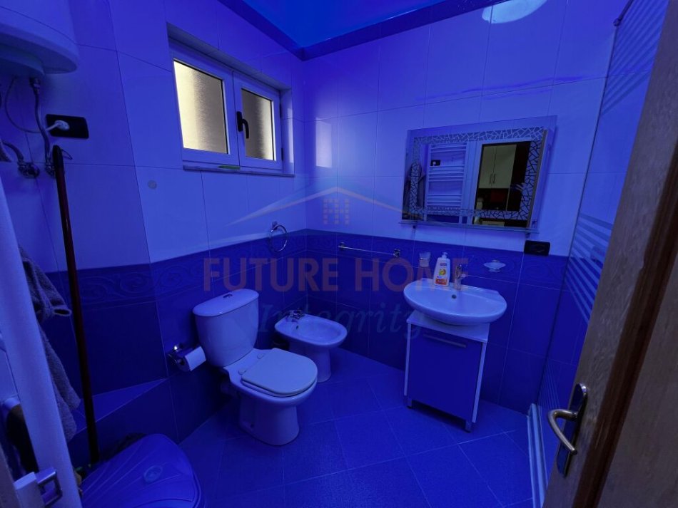 Tirane, jepet me qera apartament 1+1 Kati 2, 70 m² 600 € (SHKOLLA E BALETIT)