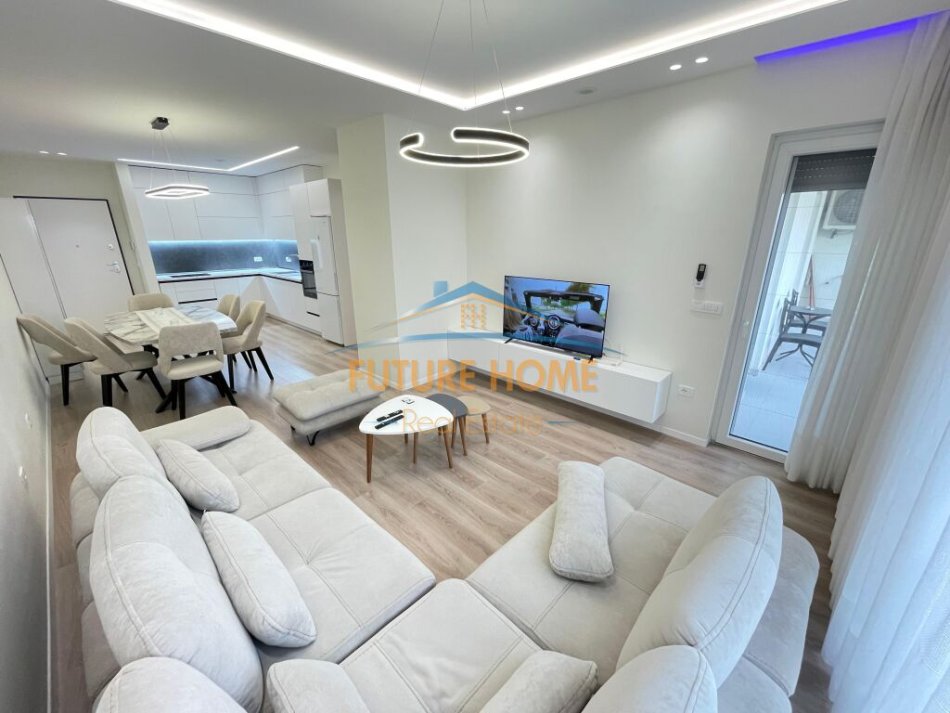 Tirane, jepet me qera apartament 3+1+Ballkon Kati 1, 111 m² 1.000 € (Liqeni i Thate)