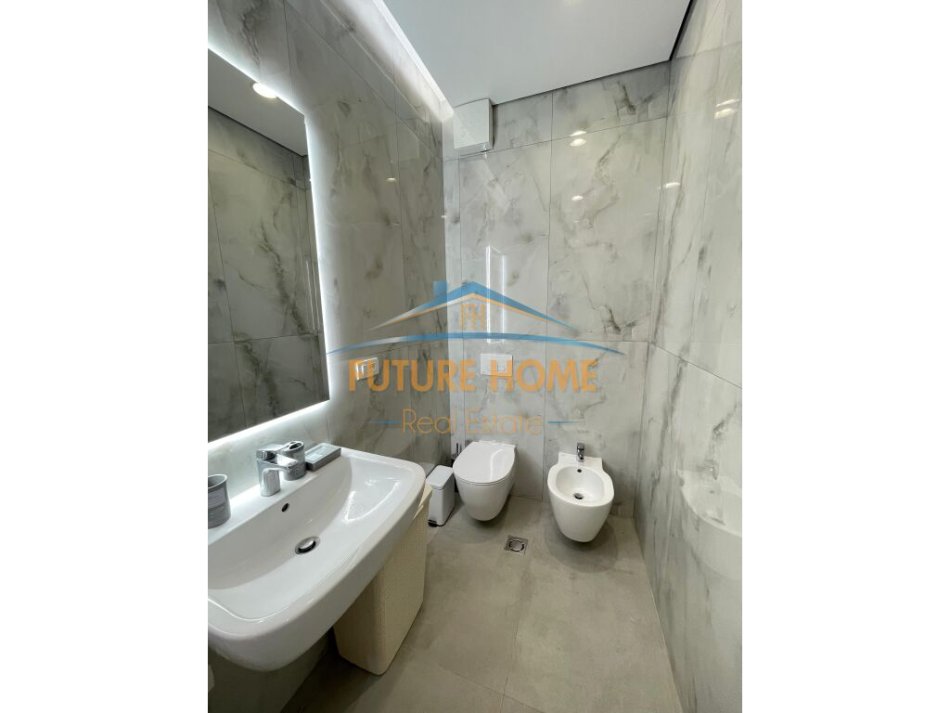 Tirane, jepet me qera apartament 3+1+Ballkon Kati 1, 111 m² 1.000 € (Park Life Residence, Liqeni i Thate)