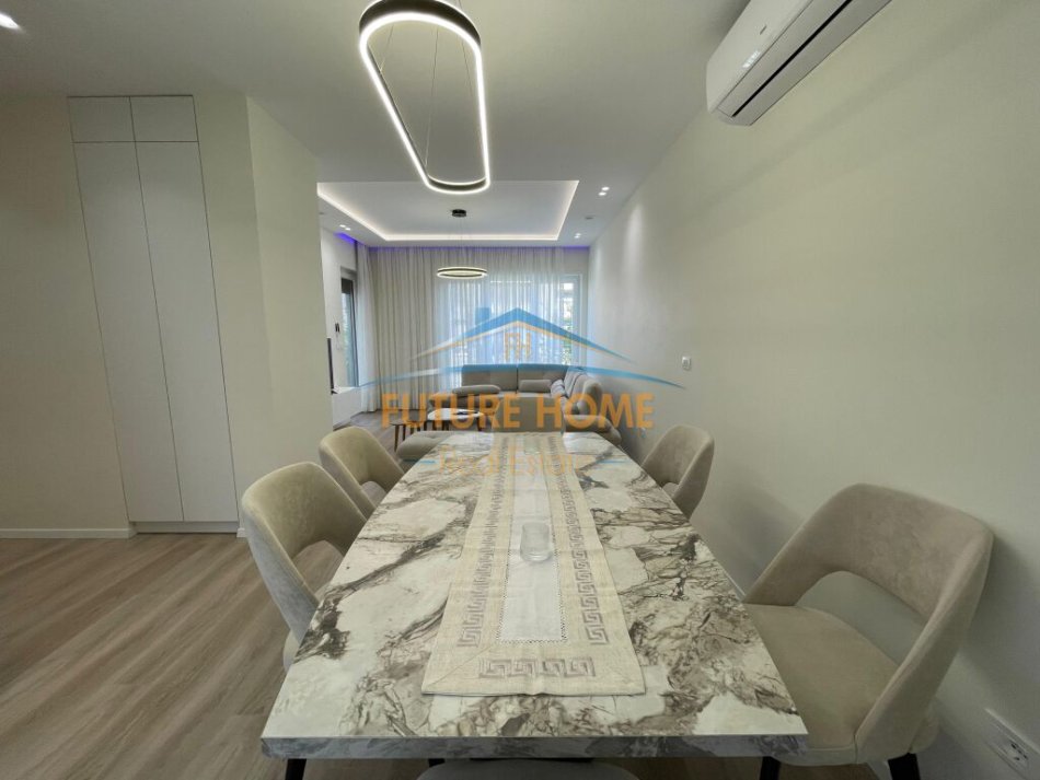 Tirane, jap me qera apartament 3+1 Kati 1, 111 m² 1.000 € (Liqeni i Thate)