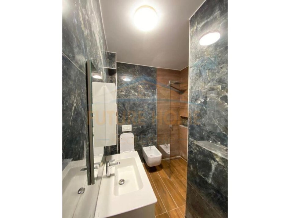 Durres, jepet me qera apartament 1+1+Ballkon Kati 3, 61 m² 420 € (Plazh Iliria, Durres)