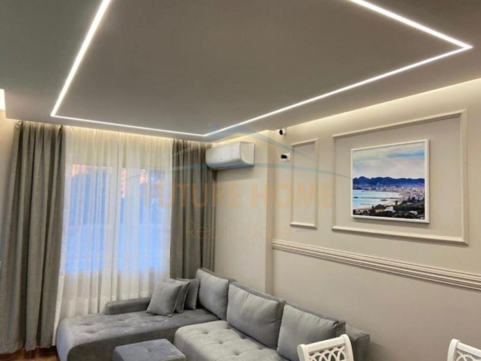 Durres, jepet me qera apartament 1+1+Ballkon Kati 3, 61 m² 420 € (Plazh Iliria, Durres)