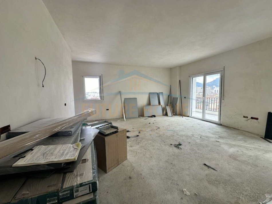 Tirane, shitet apartament 2+1 Kati 7, 112 m² 197.155 € (RRUGA BARDHYL)