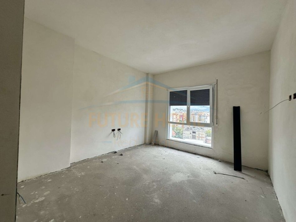 Tirane, shitet apartament 2+1 Kati 7, 112 m² 197.155 € (RRUGA BARDHYL)