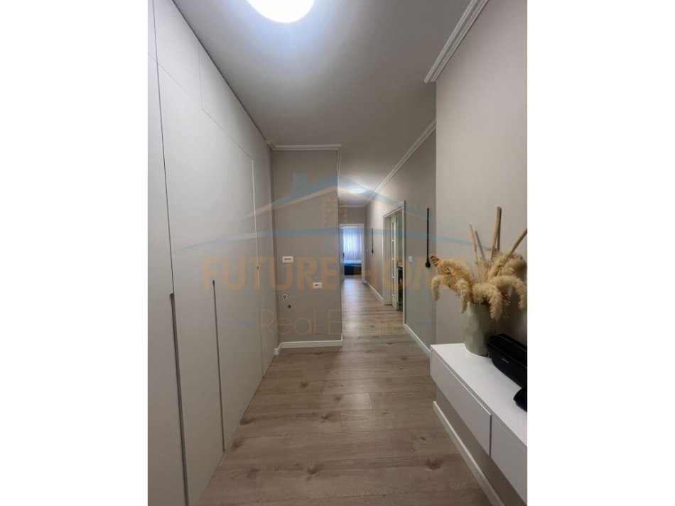 Tirane, shitet apartament 2+1+Aneks+Ballkon Kati 1, 114 m² 229.000 € (Zogu i Zi)