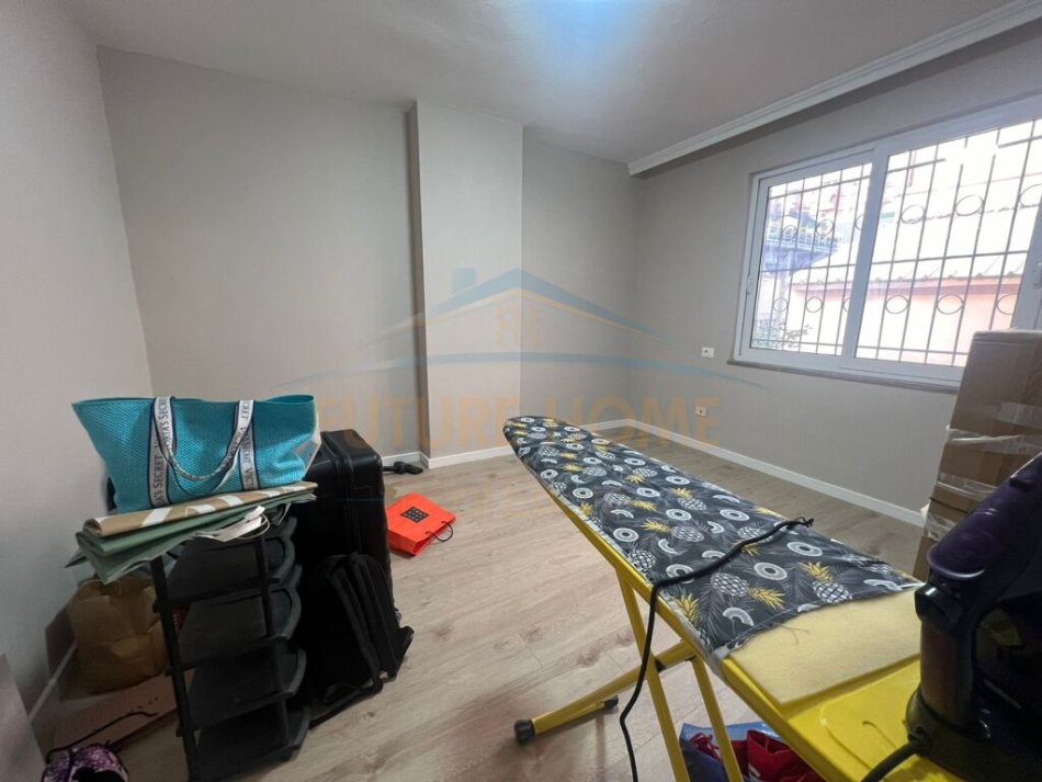 Tirane, shitet apartament 2+1+Ballkon Kati 1, 114 m² 229.000 € (Zogu I zi)