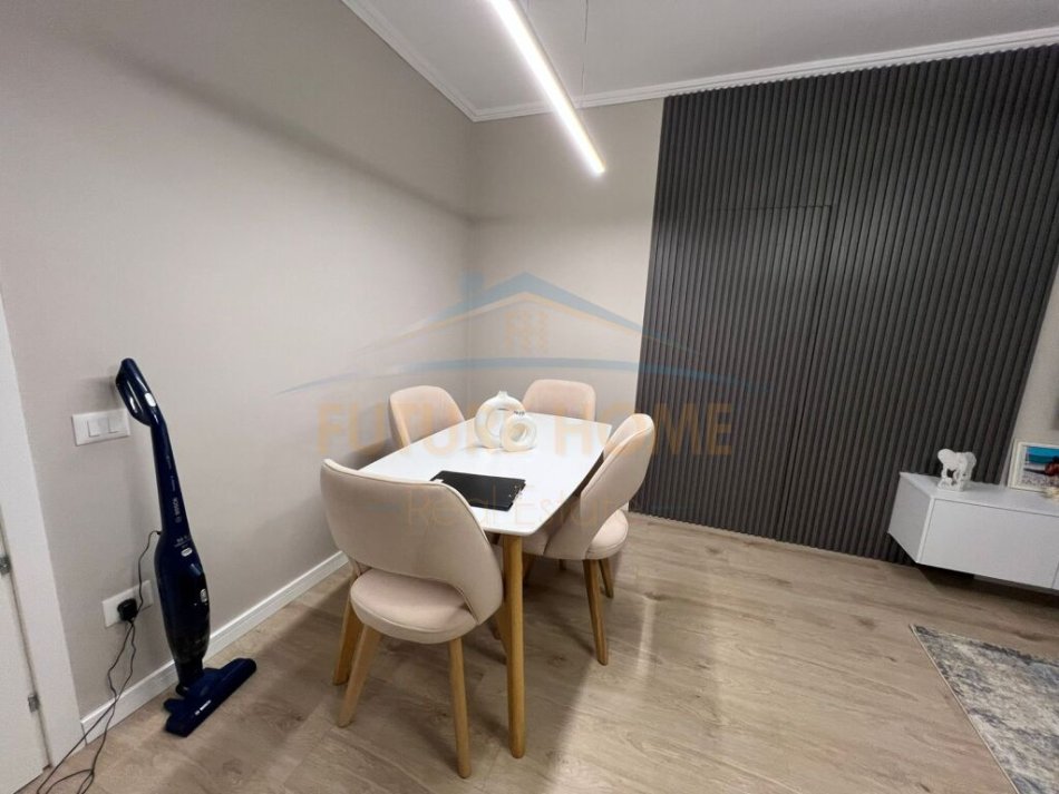 Tirane, shitet apartament 2+1+Aneks+Ballkon Kati 1, 114 m² 229.000 € (Zogu i Zi)