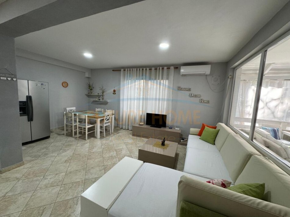 Durres, jepet me qera apartament 2+1 Kati 0, 85 m² 630 € (Qerret, Durres)