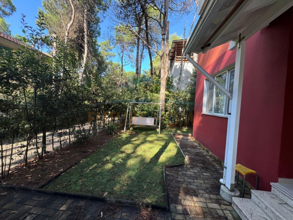 Durres, jepet me qera apartament 2+1 Kati 0, 85 m² 630 € (Qerret, Durres)