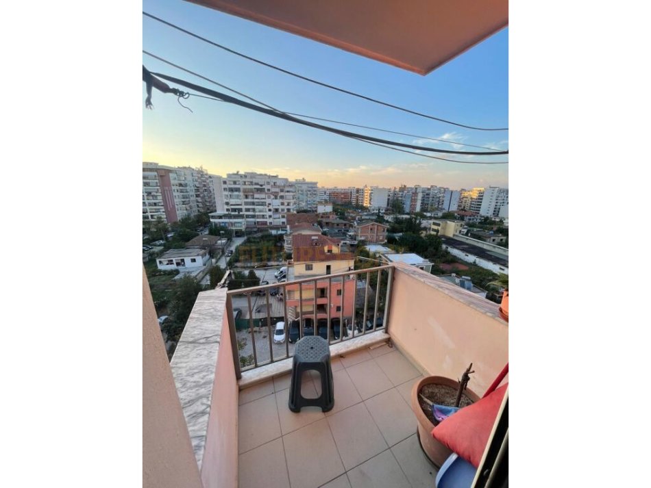 Tirane, shitet apartament 2+1 Kati 6, 98 m² 125.000 € (Yzberisht)