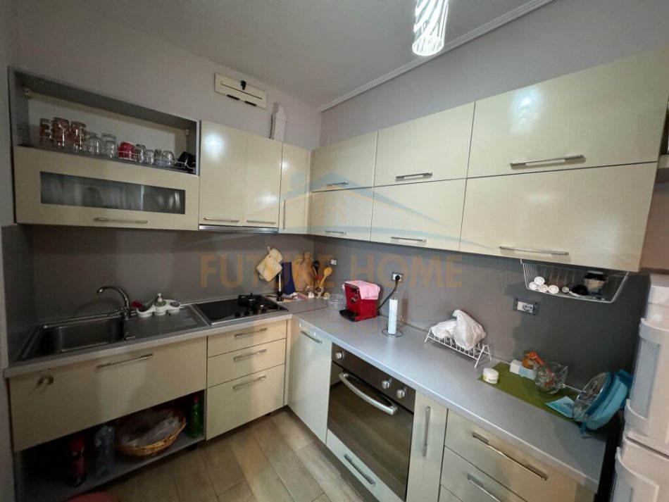 Durres, shitet apartament 2+1 Kati 1, 136 m² 130.000 € (prane kopshtit &quot;Ivina&quot;, Durres)