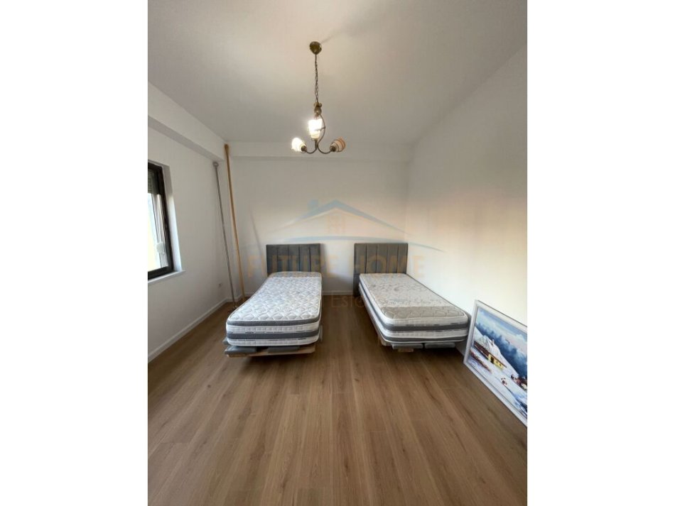 Tirane, shitet apartament 2+1+Aneks+Ballkon Kati 6, 85 m² 170.000 € (Brryli/ Materniteti i RI)