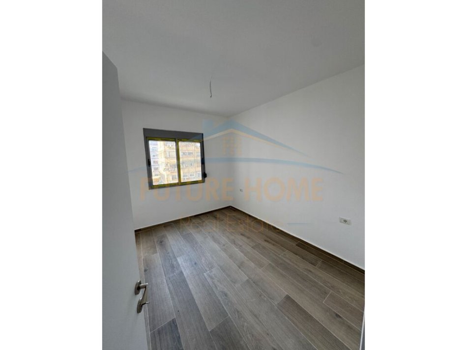 Durres, shitet apartament 2+1 Kati 2, 87 m² 74.000 € (Prane UKD (Ujesjellesit))