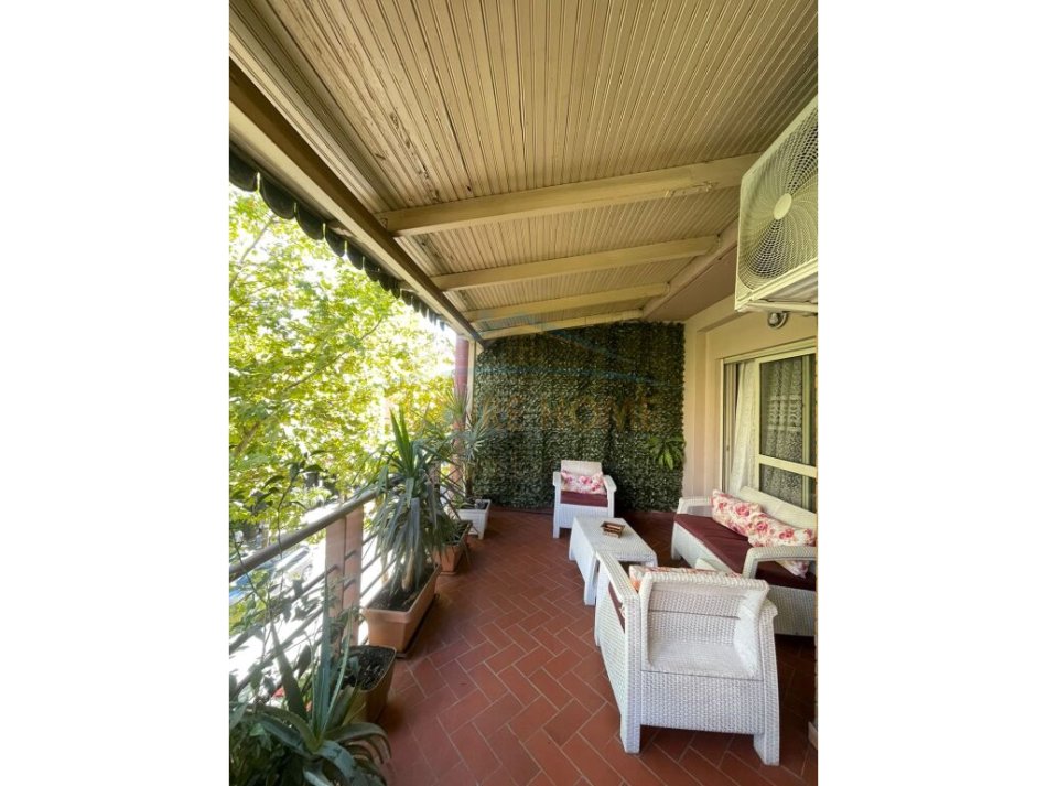Tirane, jepet me qera apartament 3+1+Depo+ Verande, Kati 2, 170 m² 850 € (Don Bosko)