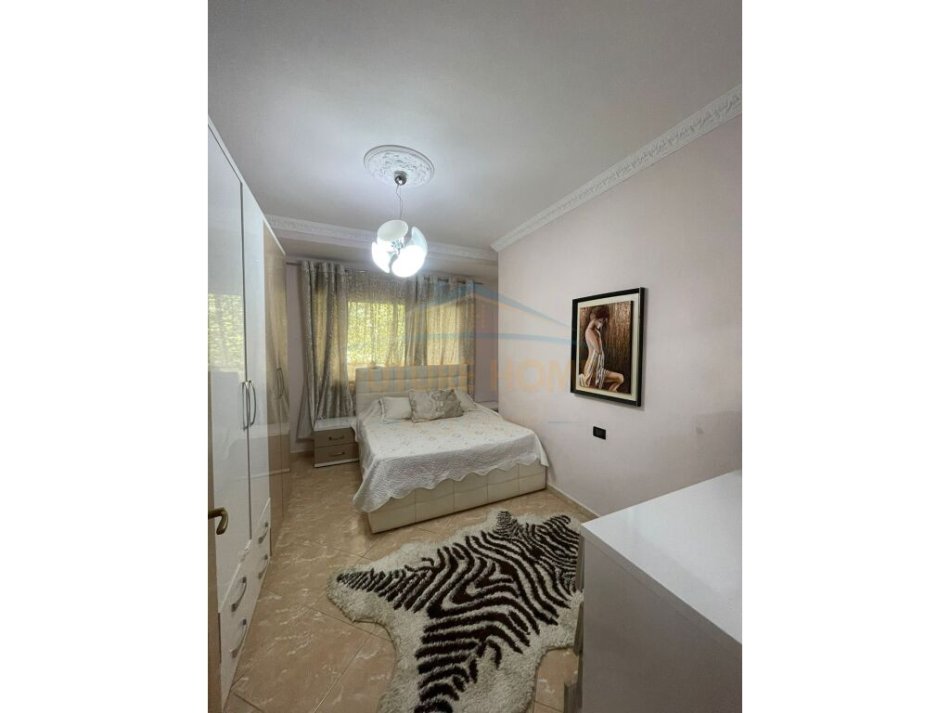Tirane, jepet me qera apartament 3+1+Depo+ Verande, Kati 2, 170 m² 850 € (Don Bosko)