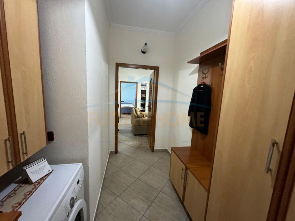 Durres, shitet apartament 3+1 Kati 3, 115 m² 150.000 € (Lagjia 6, Durres)
