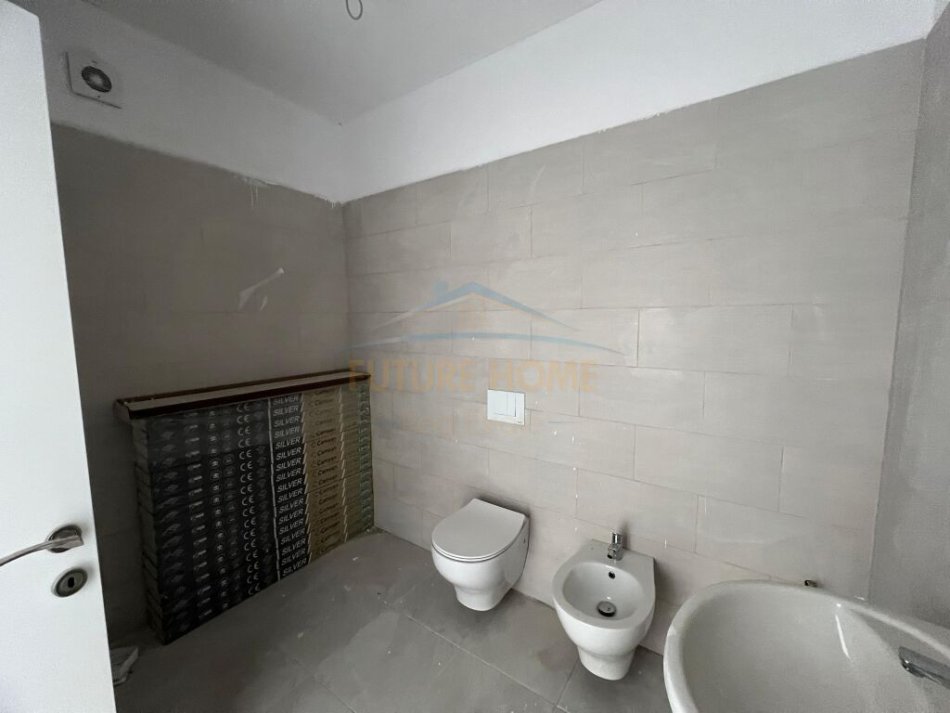 Tirane, shitet apartament 1+1+Aneks+Ballkon Kati 5, 73 m² 124.100 € (ISH FUSHA AVIACIONIT)