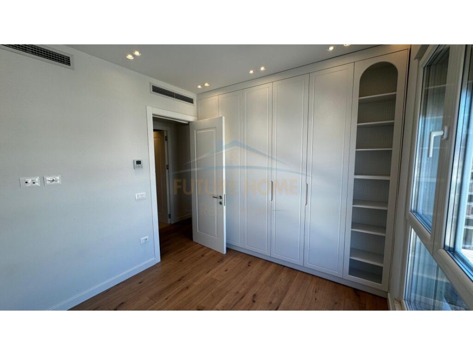 Tirane, shes apartament 2+1+Ballkon Kati 7, 100 m² 230.000 € (Karl Gega)