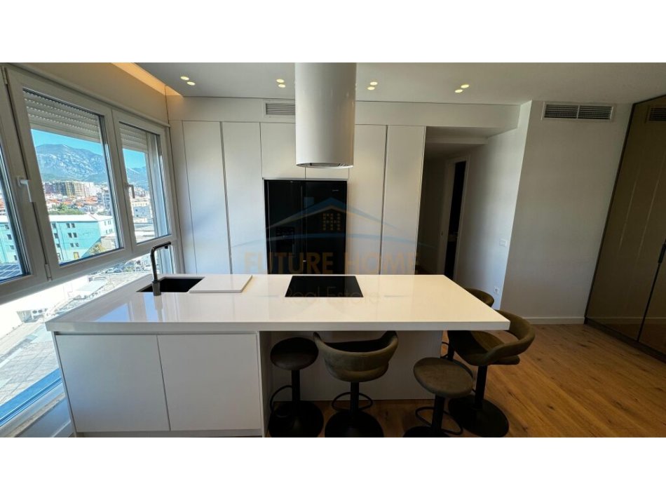 Tirane, shes apartament 1+1+Aneks+Ballkon Kati 4, 71 m² 155.000 € (Karl Gega)