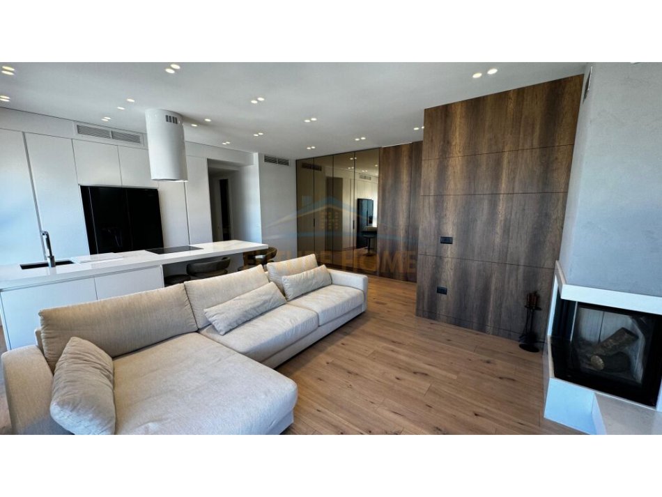 Tirane, shes apartament 2+1+Ballkon Kati 7, 100 m² 230.000 € (Karl Gega)