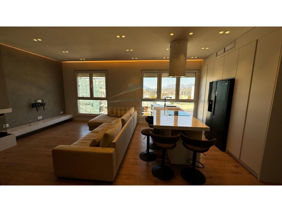 Tirane, shes apartament 2+1+Ballkon Kati 7, 100 m² 230.000 € (Karl Gega)