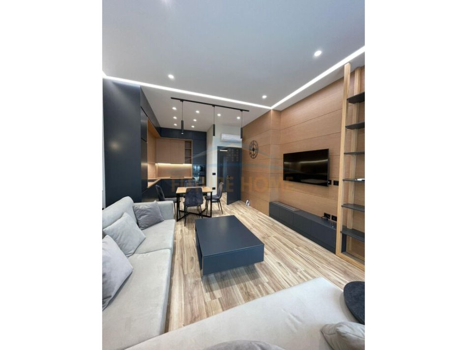 Tirane, jepet me qera apartament 1+1+Aneks+Ballkon Kati 5, 73 m² 1.000 € (SQUER 21)