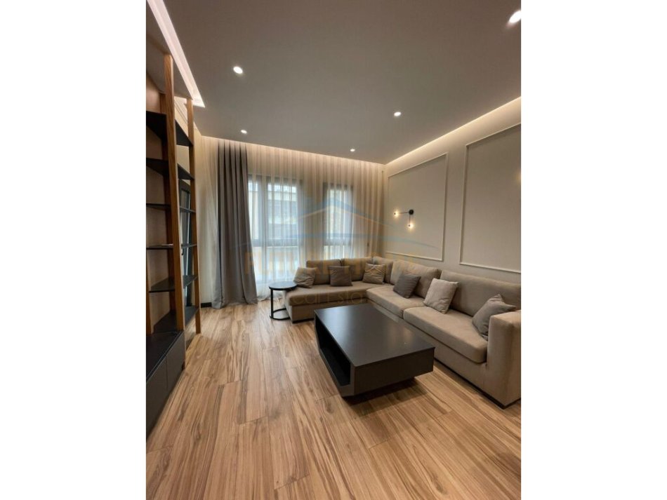 Tirane, jepet me qera apartament 1+1+Aneks+Ballkon Kati 5, 73 m² 1.000 € (Rruga e Kavajes)