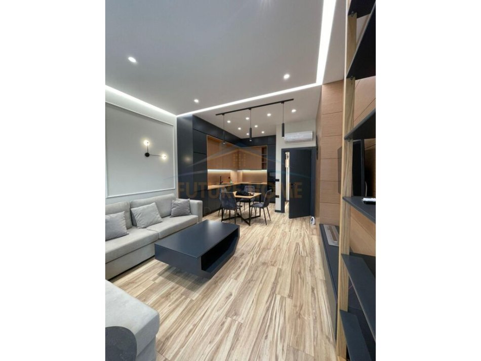 Tirane, jepet me qera apartament 1+1+Aneks+Ballkon Kati 5, 73 m² 1.000 € (SQUER 21)