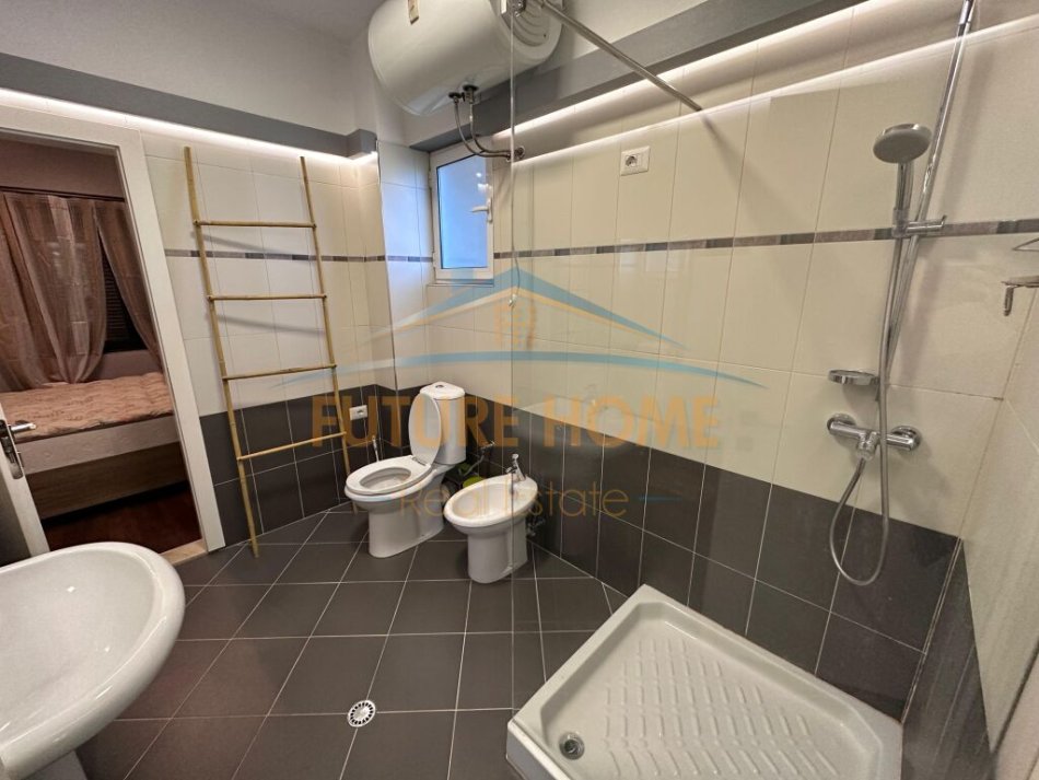 shitet apartament 2+1+Ballkon Kati 1, 94 m² 185.000 € (Kopshti Zoologjik)
