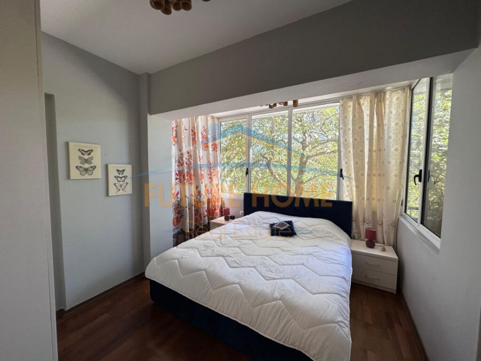 Tirane, shitet apartament 2+1+Ballkon Kati 1, 93 m² 185.000 € (Kopshti Zologjik)