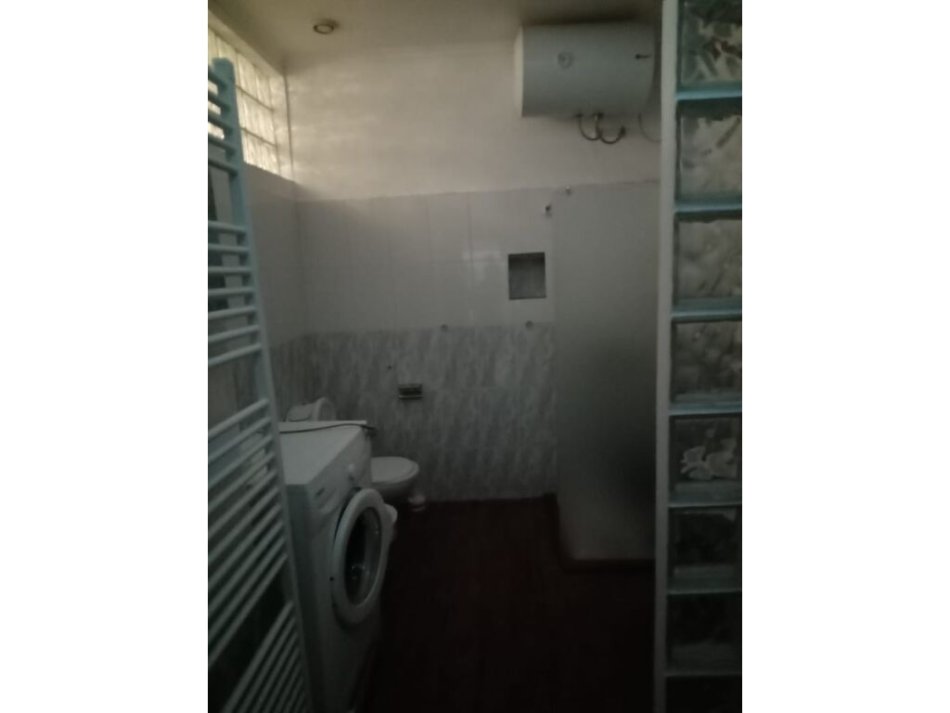 Tirane, jepet me qera apartament 2+1 Kati 5, 100 m² 600 € (libri universitar)