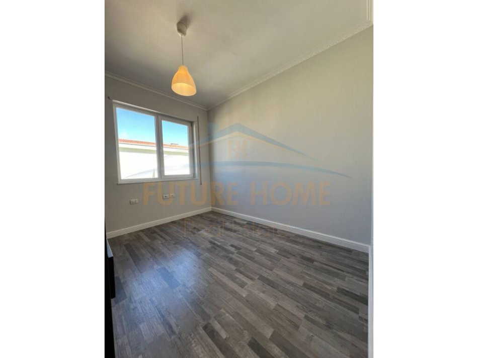 Tirane, shitet apartament 2+1+2+Post Parkimi Kati 4, 102 m² 230.000 € (LIQENI I THATE TIRANE)